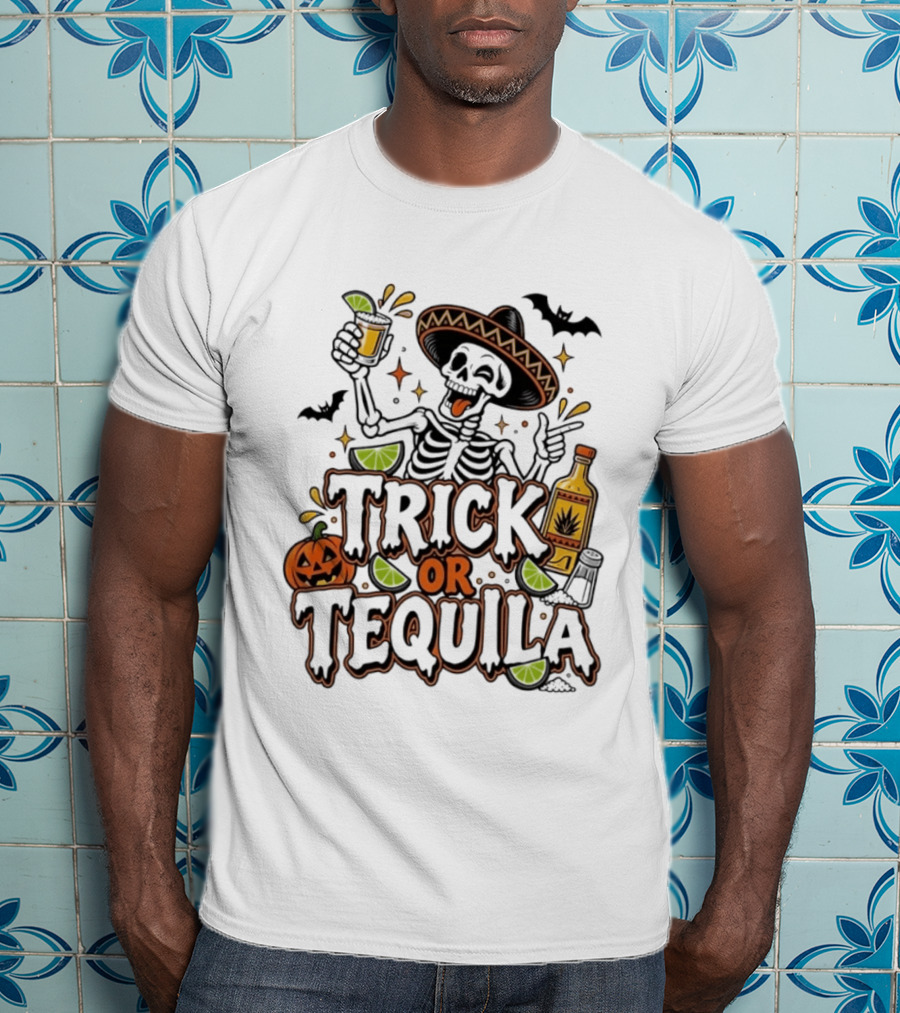 Trick Or Tequila Skeleton Sombrero Halloween Party Pumpkin Bats Lime T-Shirt
