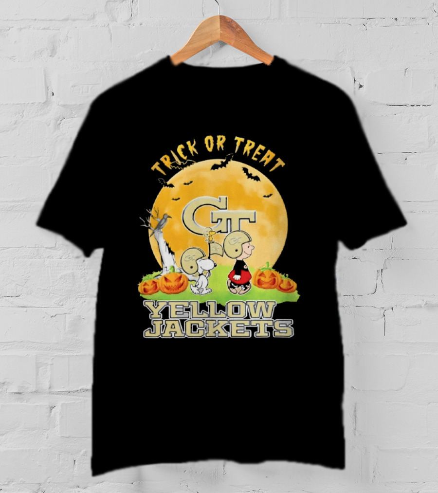 Georgia Tech Yellow Jackets X Charlie Brown And Snoopy Trick Or Treat Halloween T-Shirt
