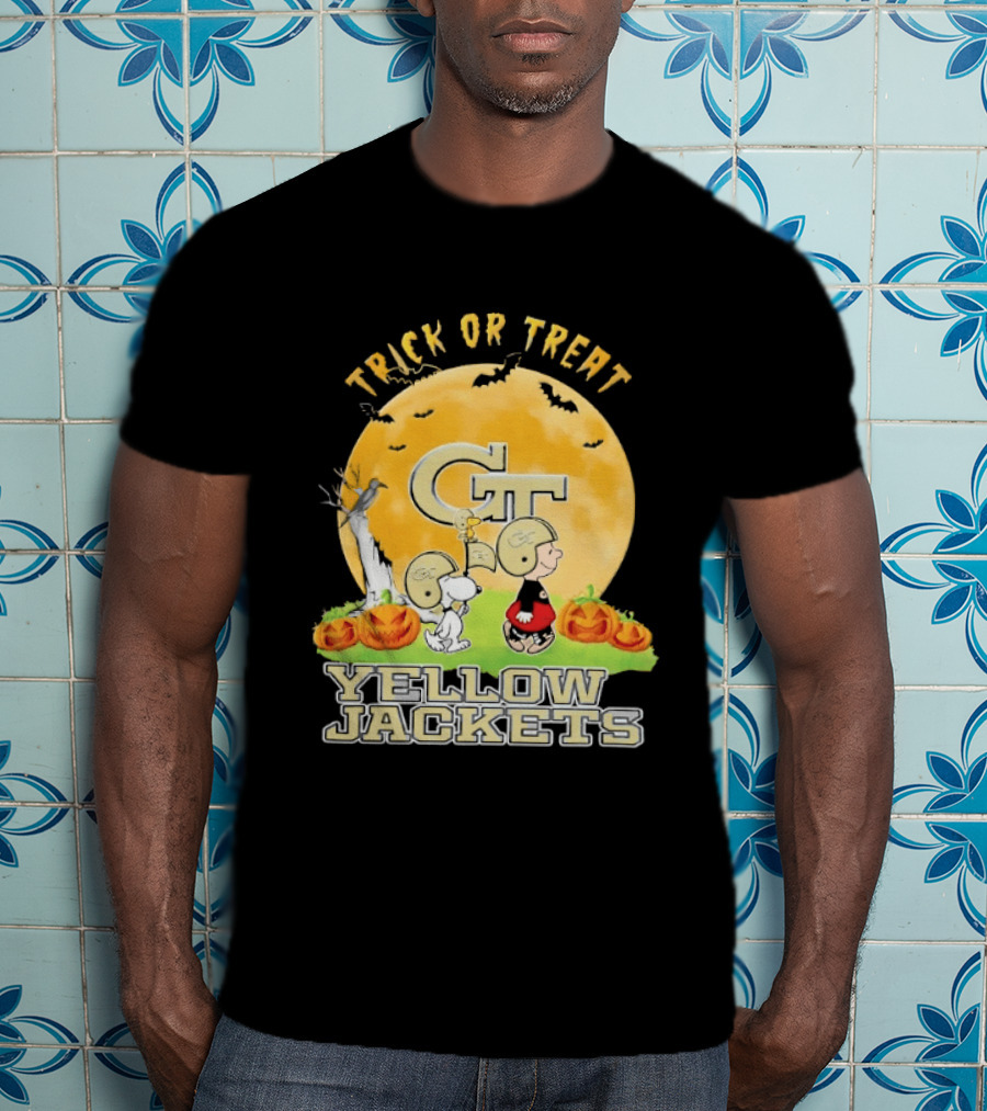 Georgia Tech Yellow Jackets X Charlie Brown And Snoopy Trick Or Treat Halloween T-Shirt