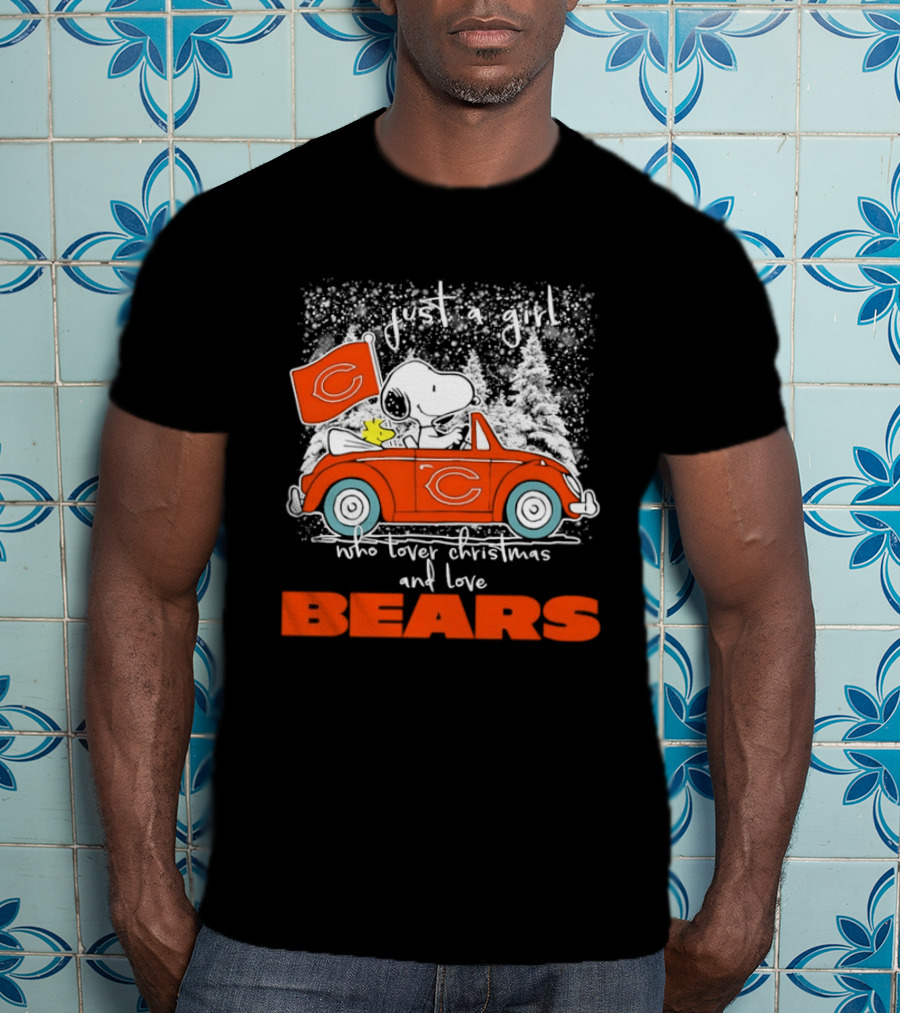 Just A Girl Who Loves Christmas And Chicago Bears T-Shirt