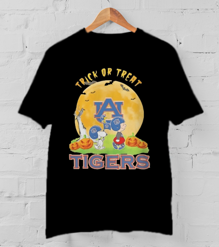 Trick Or Treat Charlie Brown Snoopy Woodstock Auburn Tigers Halloween T-Shirt