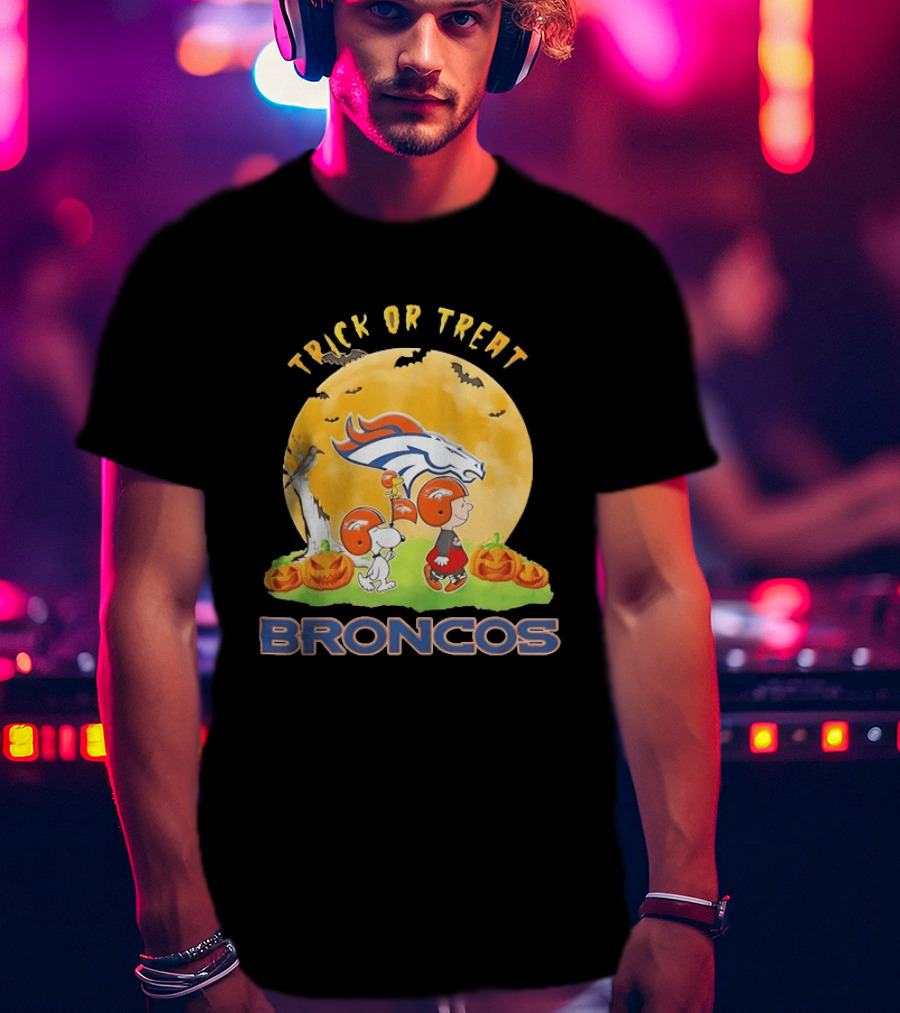 Trick Or Treat Charlie Brown Snoopy Woodstock Denver Broncos Halloween Moon T-Shirt