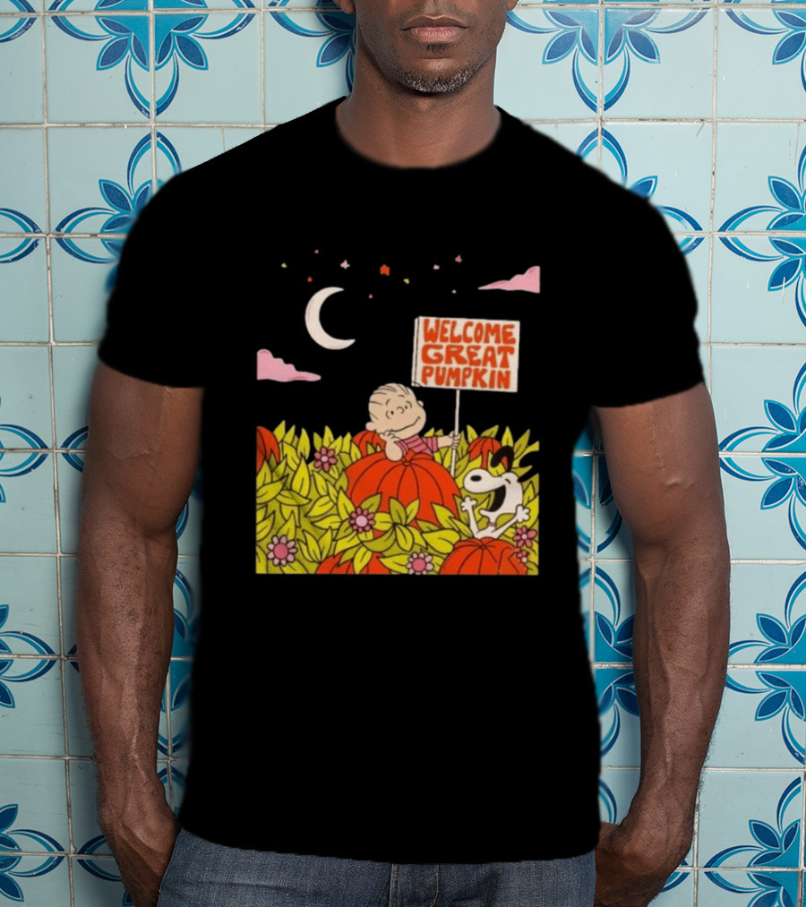 Linus And Snoopy Welcome Great Pumpkin Peanuts Moonlit Patch T-Shirt