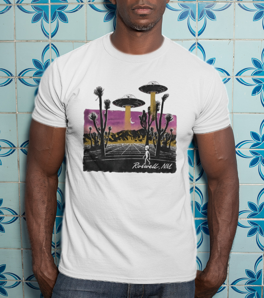 Roswell NM Alien UFO Desert Landscape Extraterrestrial Joshua Trees Moon T-Shirt