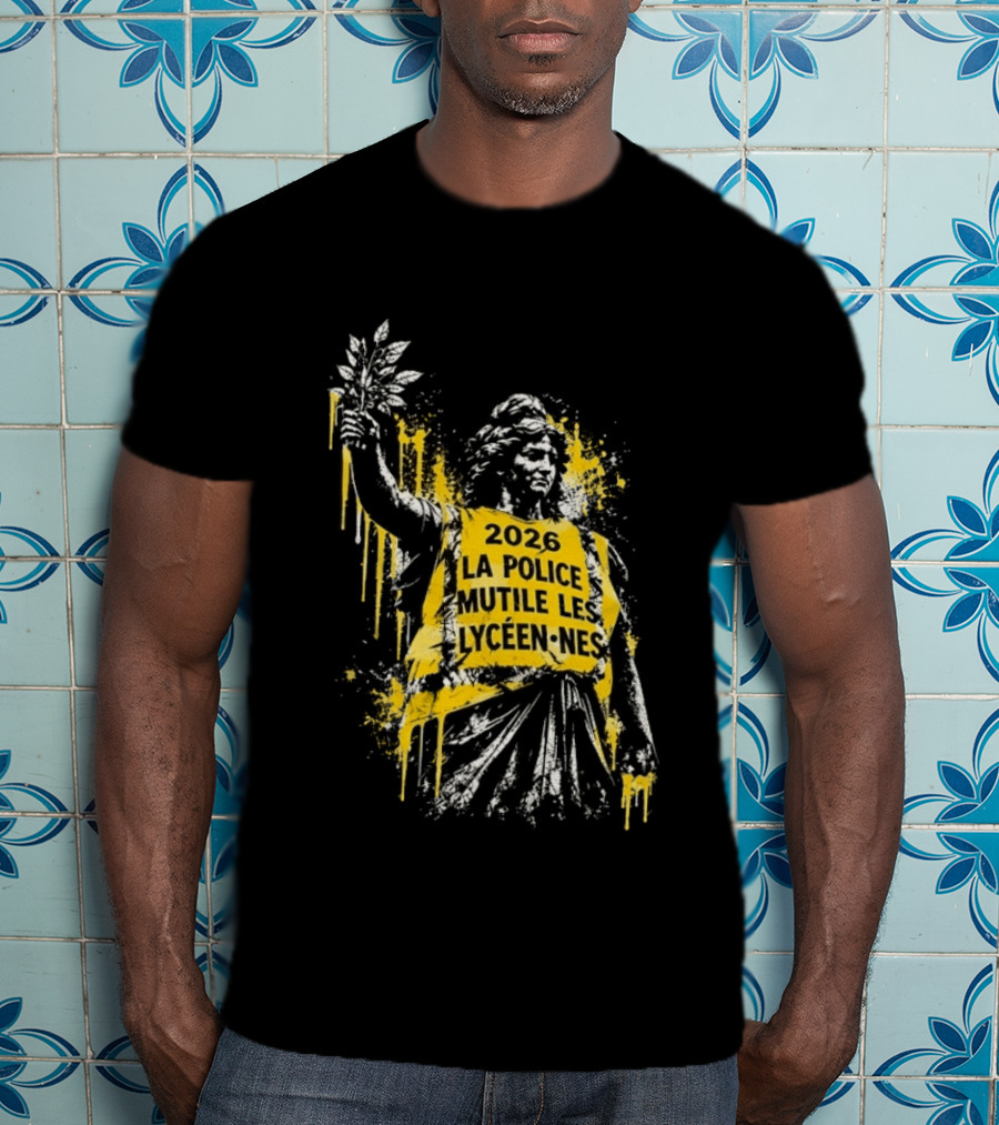 2026 La Police Mutile Les Lycéennes Statue Graphic Protest T-Shirt