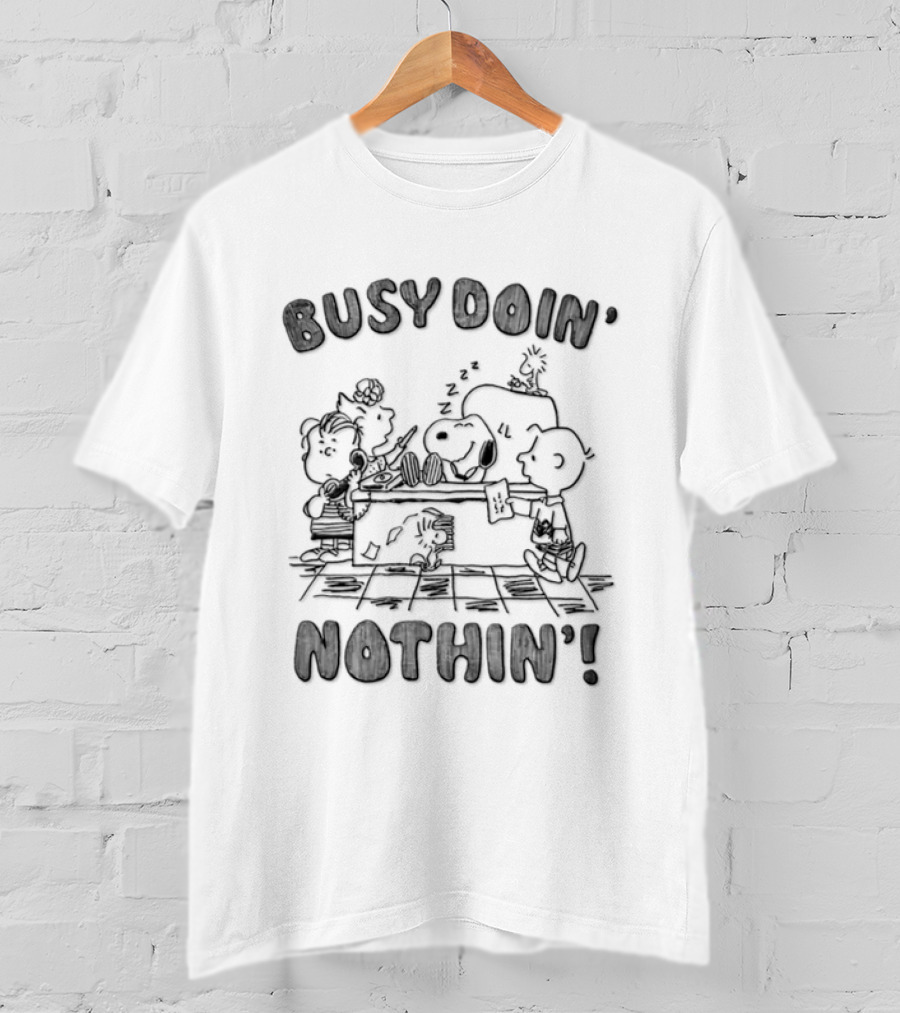 Busy Doin' Nothin' Peanuts Gang Snoopy Charlie Brown T-Shirt