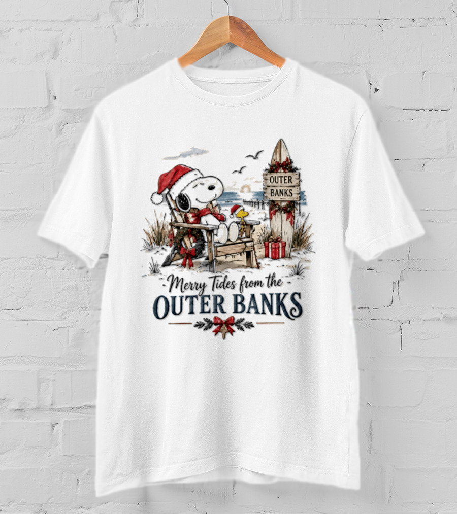 Snoopy Woodstock Merry Tides Outer Banks Holiday Peanuts Christmas Scene T-Shirt