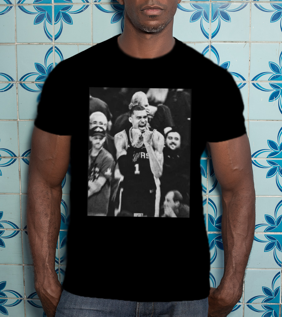 Victor Wembanyama Spurs 1 NBA Celebration Moment T-Shirt