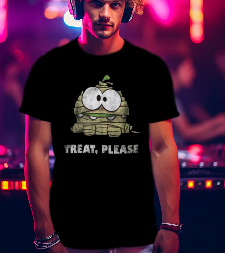 Halloween Om Nom Mummy Treat Please Cartoon Green Monster T-Shirt