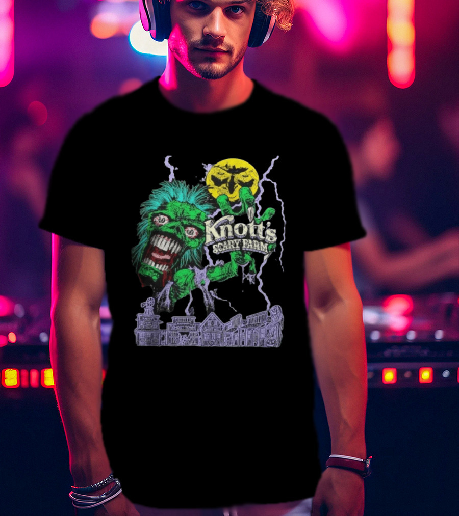 Knott's Scary Farm Ghost Town Ghost Mill Halloween Zombie Moon T-Shirt