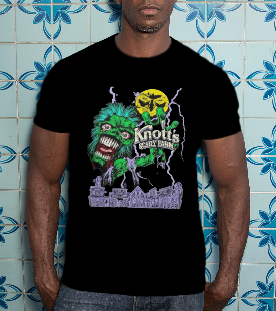 Knott's Scary Farm Ghost Town Ghost Mill Halloween Zombie Moon T-Shirt