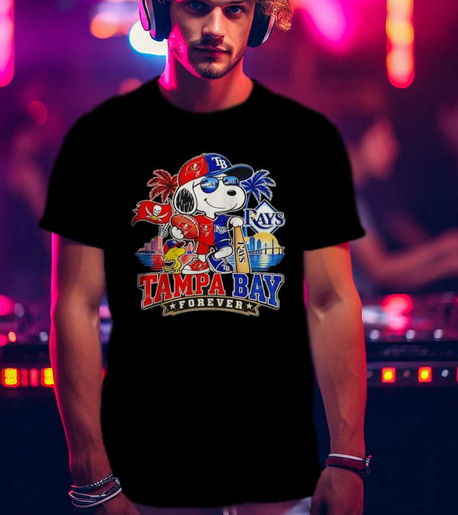 Snoopy Tampa Bay Buccaneers And Rays Forever Vibrant Skyline And Palm Trees T-Shirt