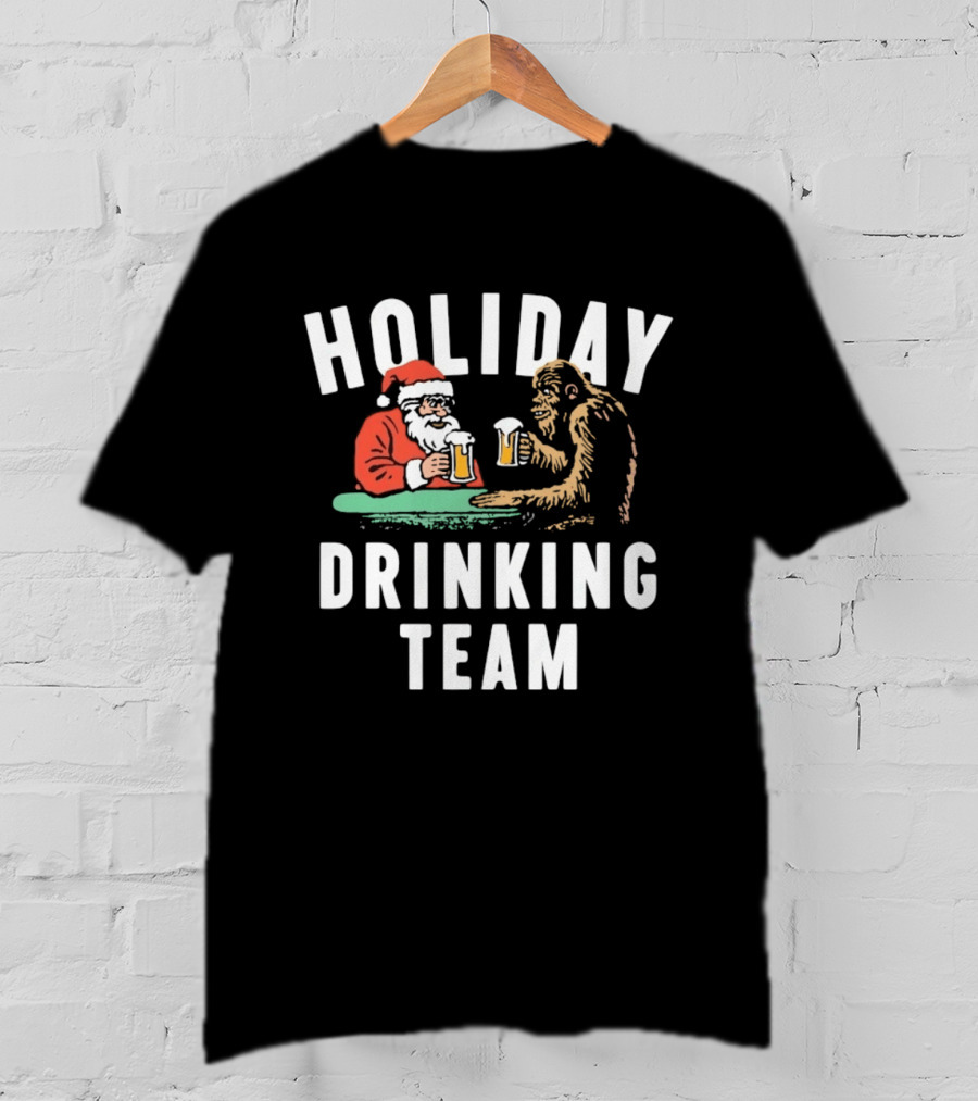 Holiday Drinking Team Santa And Bigfoot Cheers T-Shirt