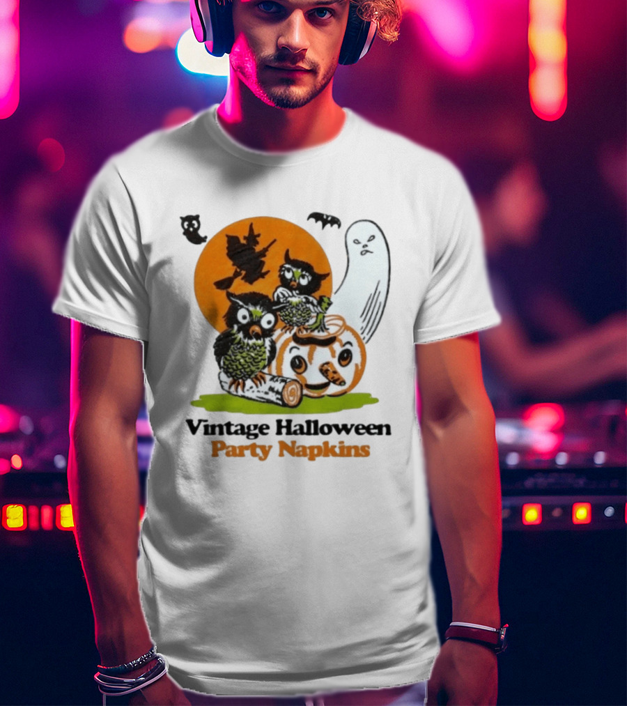 Vintage Halloween Party Napkins Owls Pumpkin Ghost Witch Bats T-Shirt
