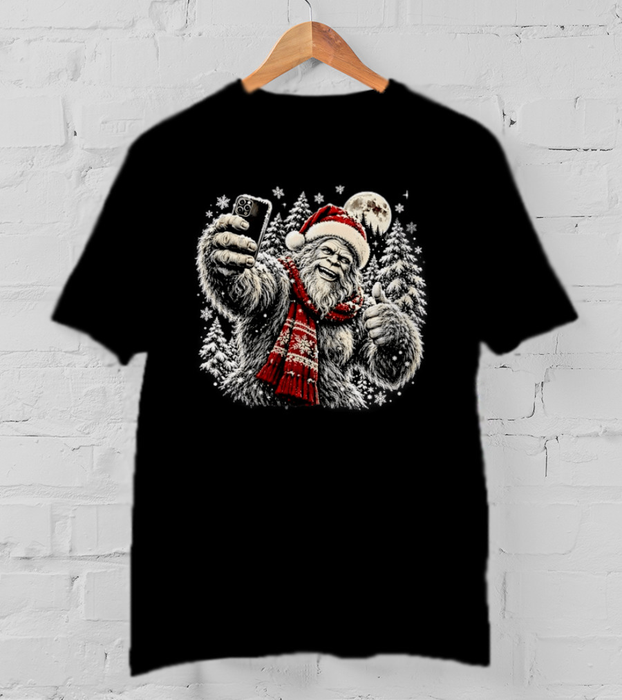 Bigfoot Santa Selfie Christmas Holiday Thumbs Up Snowy Forest T-Shirt