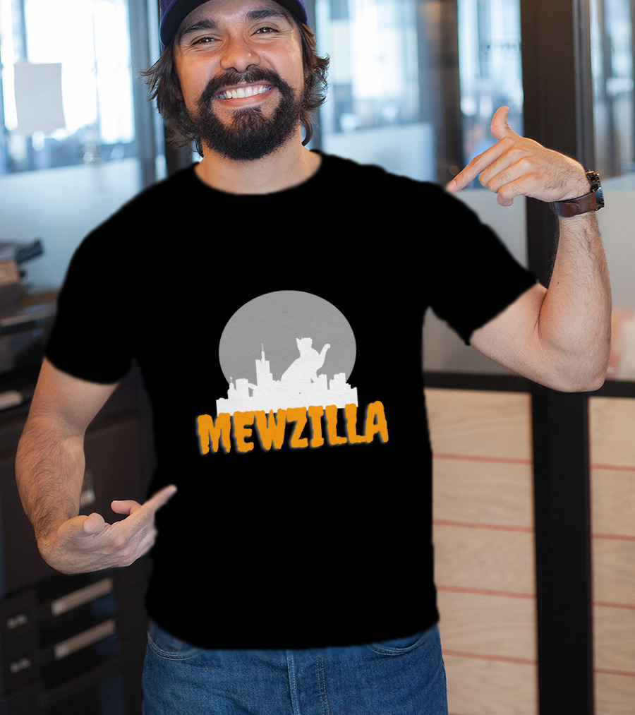 Mewzilla Cat Silhouette Over City Skyline Full Moon T-Shirt