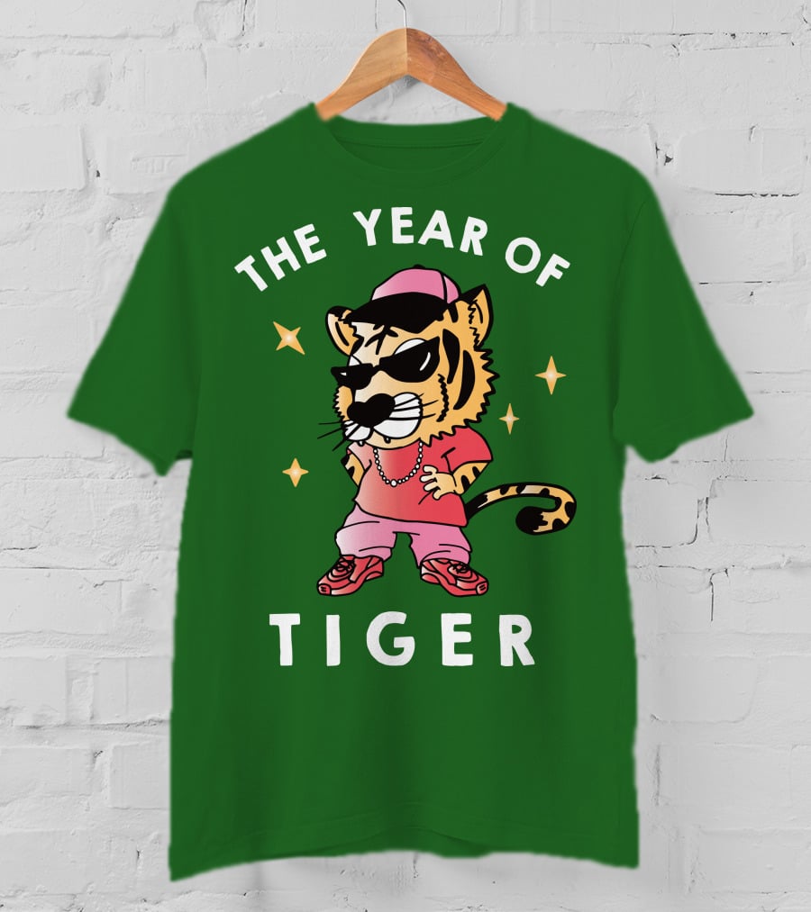 THE YEAR OF TIGER Hip Hop Style Cartoon Tiger Wearing Sunglasses And Chain T-Shirt