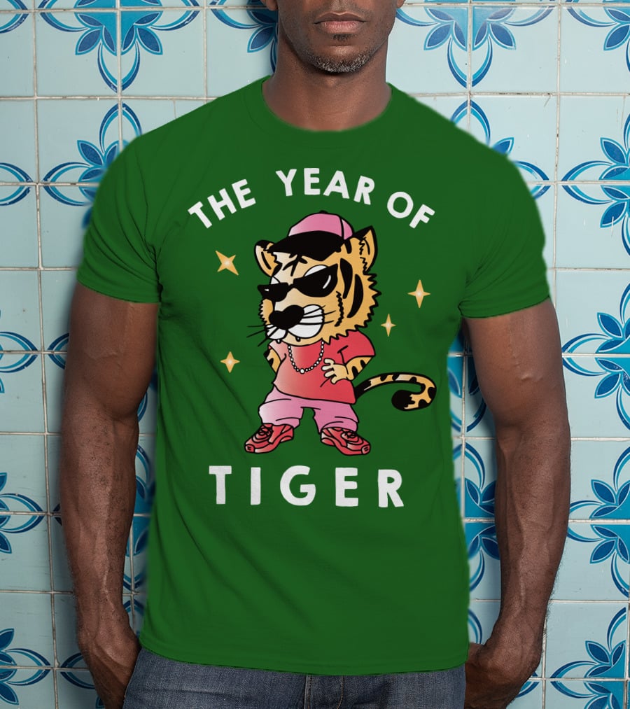 THE YEAR OF TIGER Hip Hop Style Cartoon Tiger Wearing Sunglasses And Chain T-Shirt