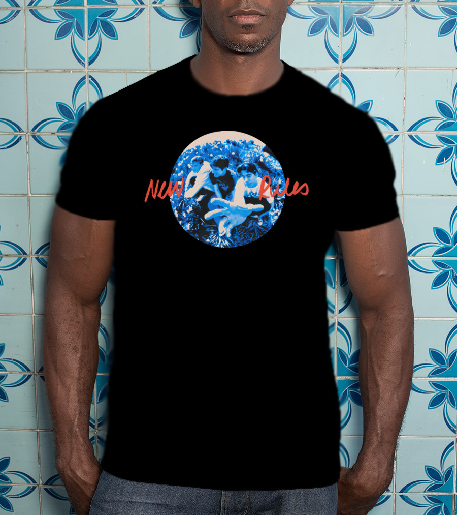 New Rules Band Blue-Tone Group Circle T-Shirt