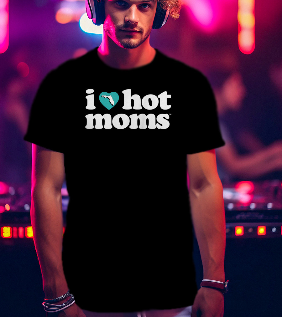 I Love Hot Mom Florida Charity Heart Shape Icon Map T-Shirt