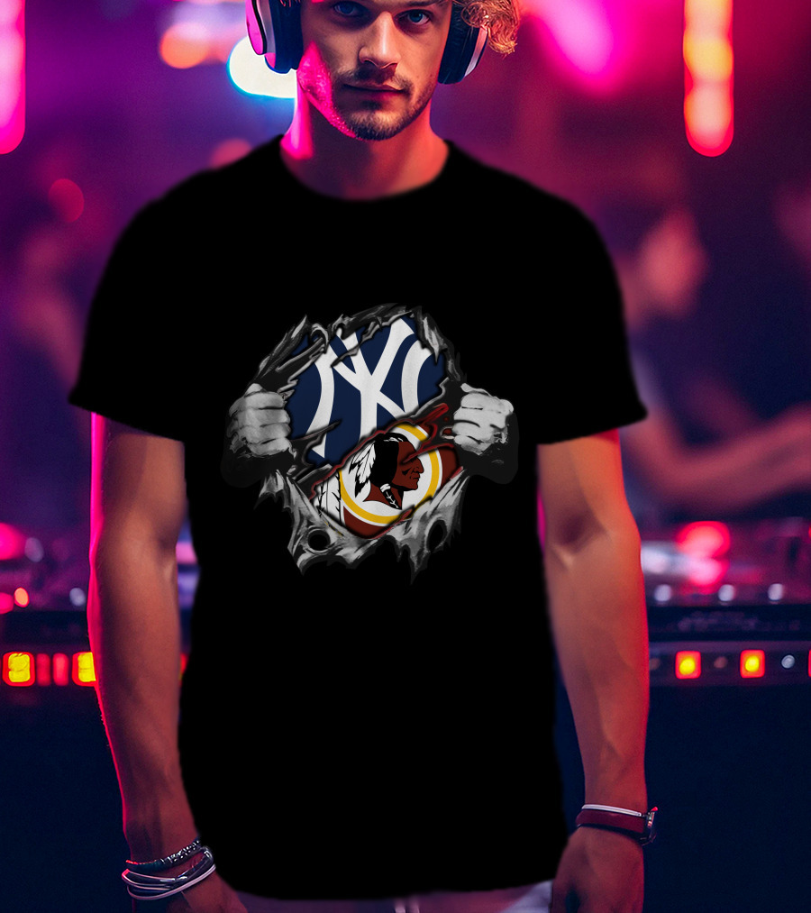 New York Yankees Washington Redskins Team Logos Mashup T-Shirt