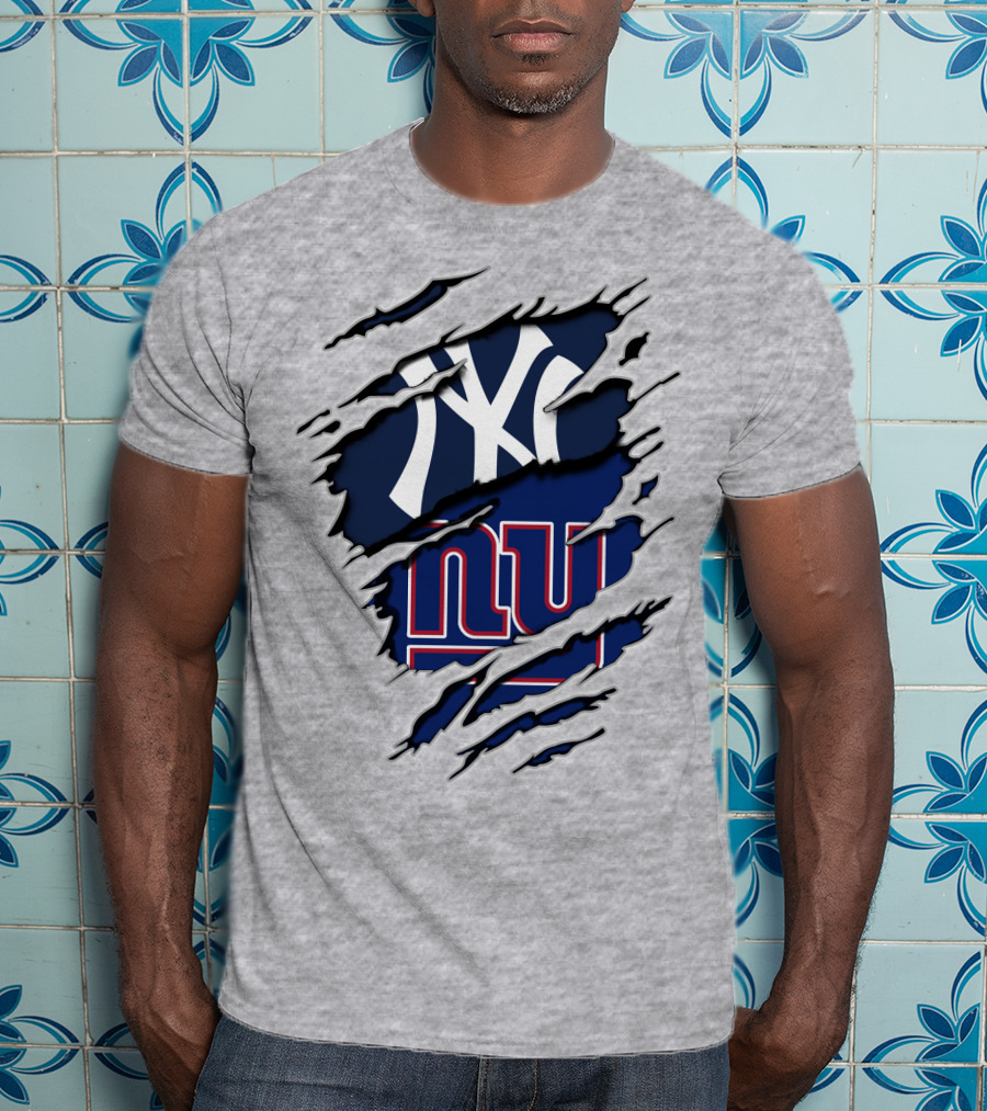 Yankees NY Giants Torn Logo Crossover T-Shirt