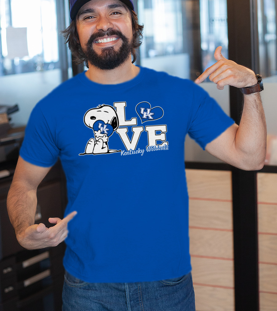 Love Kentucky Wildcats Snoopy Uk Heart T-Shirt