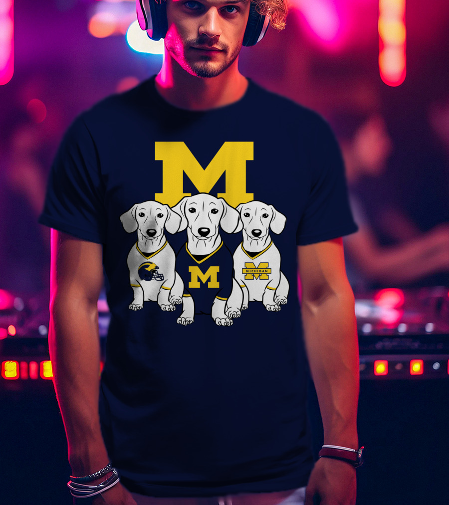 Michigan Wolverines Three Dachshund Dogs T-Shirt