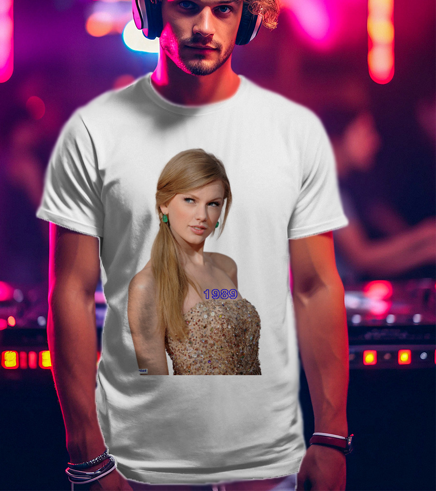 Taylor Swift 1989 Special Pictures Singersceleb T-Shirt