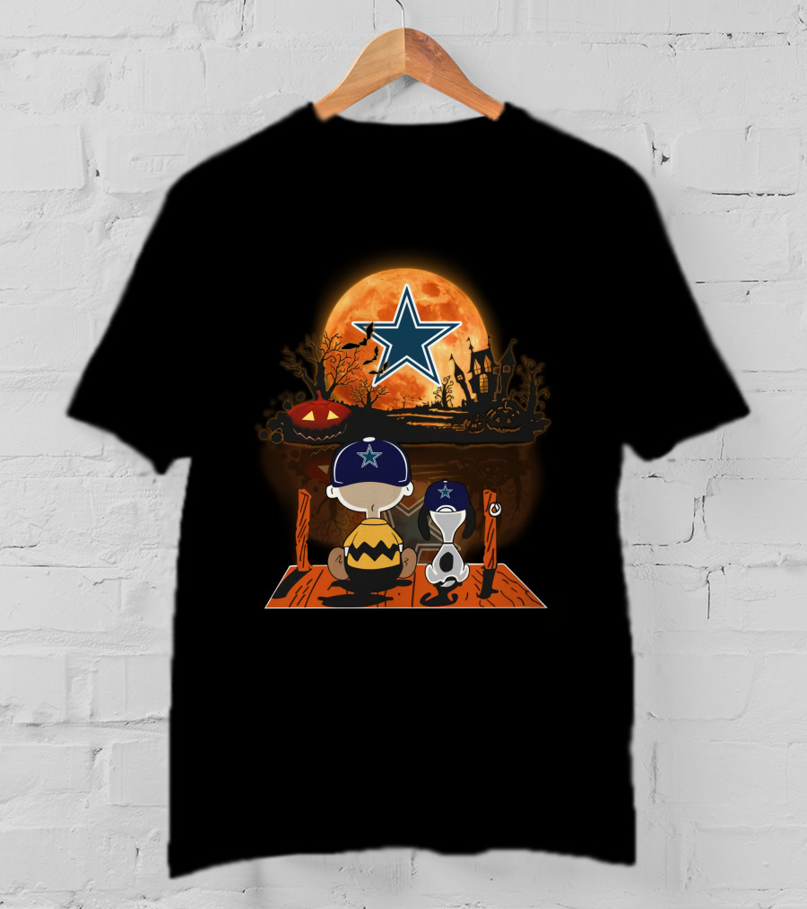 Charlie Brown And Snoopy Dallas Cowboys Halloween Moon Scene T-Shirt
