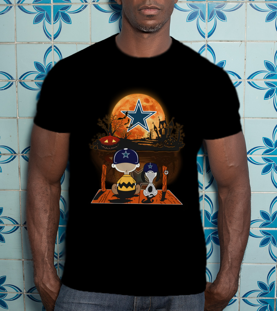 Charlie Brown And Snoopy Dallas Cowboys Halloween Moon Scene T-Shirt