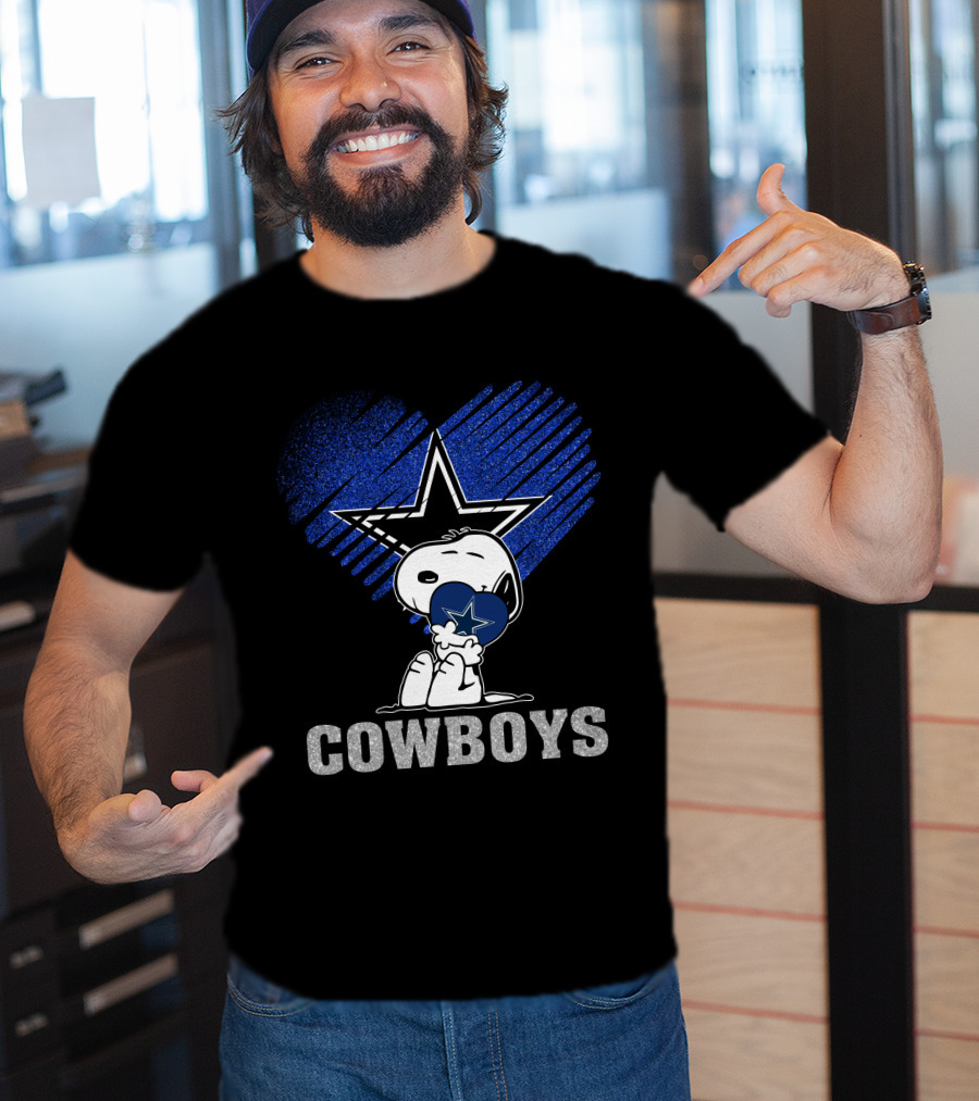 Snoopy Hugging Heart Dallas Cowboys Star T-Shirt