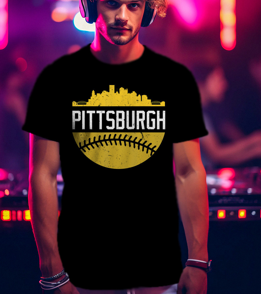Pittsburgh Vintage Baseball City Skyline T-Shirt