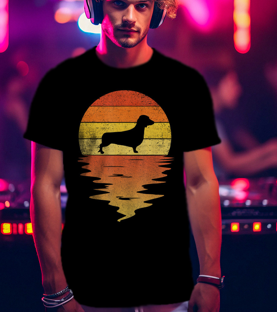 Dachshund Retro 70s Vintage Sunset T-Shirt