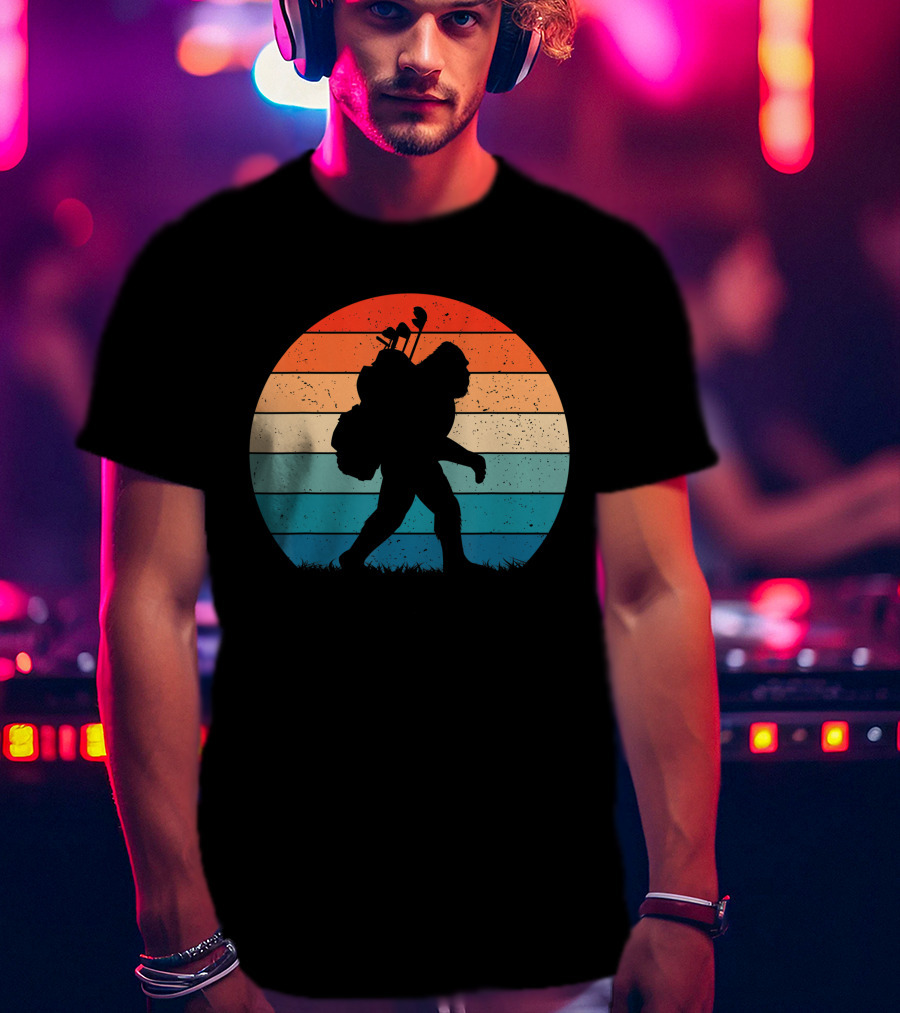 Bigfoot Sasquatch Playing Golf Retro Vintage T-Shirt
