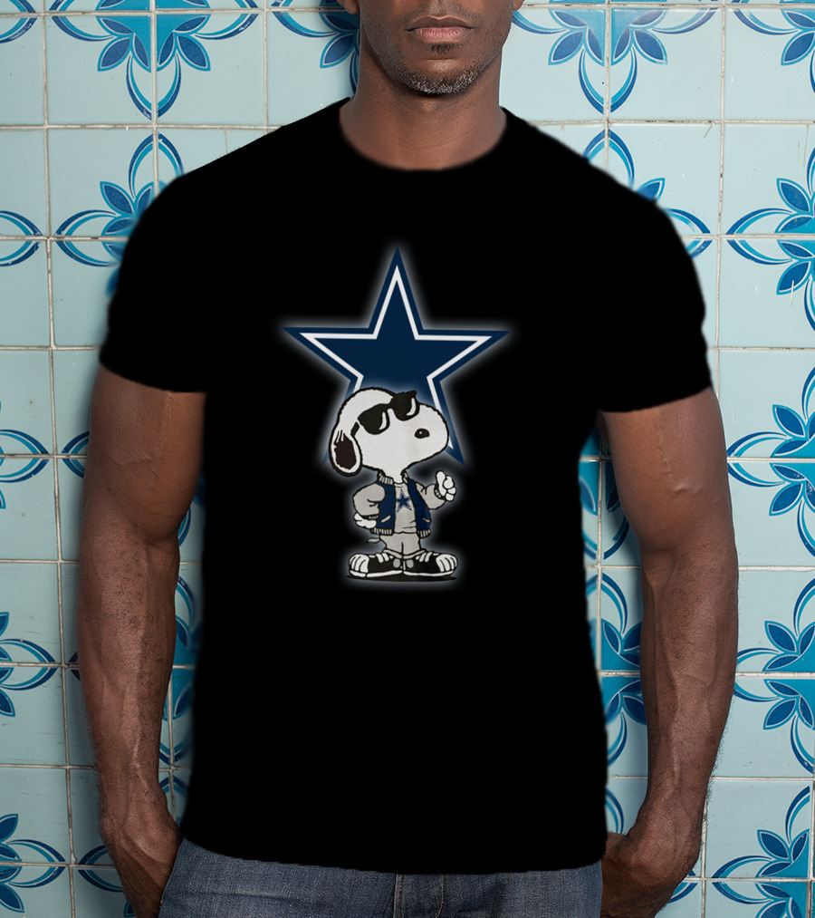 Dallas Cowboys Snoopy Star Logo Iconic Football Team T-Shirt