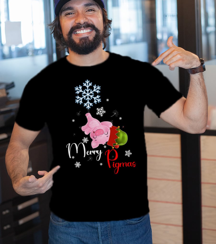Merry Pigmas Pig Hanging From Snowflake With Santa Hat And Snowflakes T-Shirt
