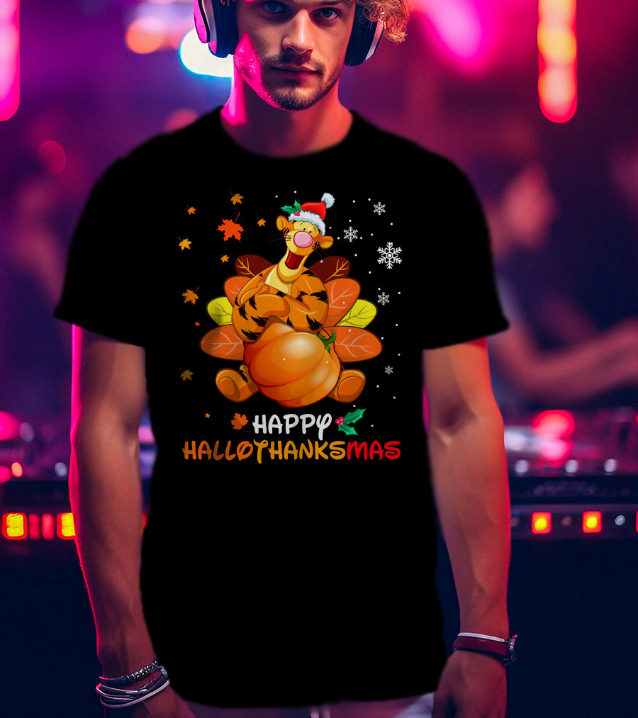 Happy Hallothanksmas Tiger With Pumpkin And Santa Hat T-Shirt