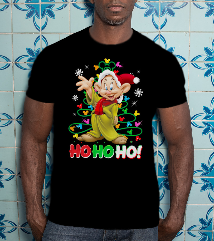 Dopey Ho Ho Ho Christmas Snowflakes Green Yellow Red Santa Hat Disney T-Shirt