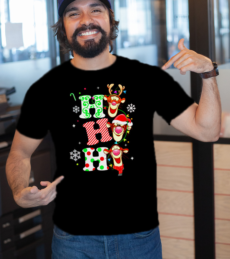 Ho Ho Ho Tigger Christmas Reindeer Santa Snowflakes T-Shirt