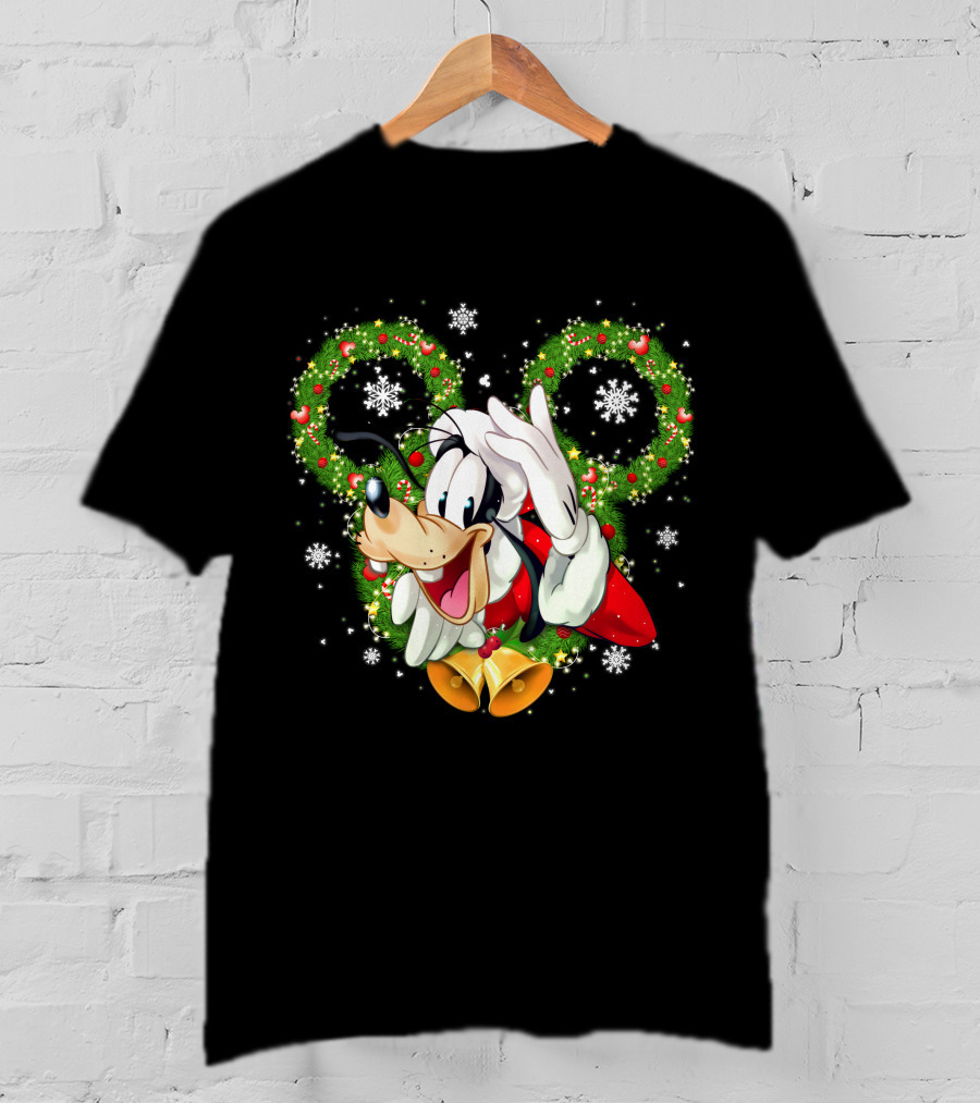 Goofy Christmas Holiday Cheer With Wreaths And Bells T-Shirt