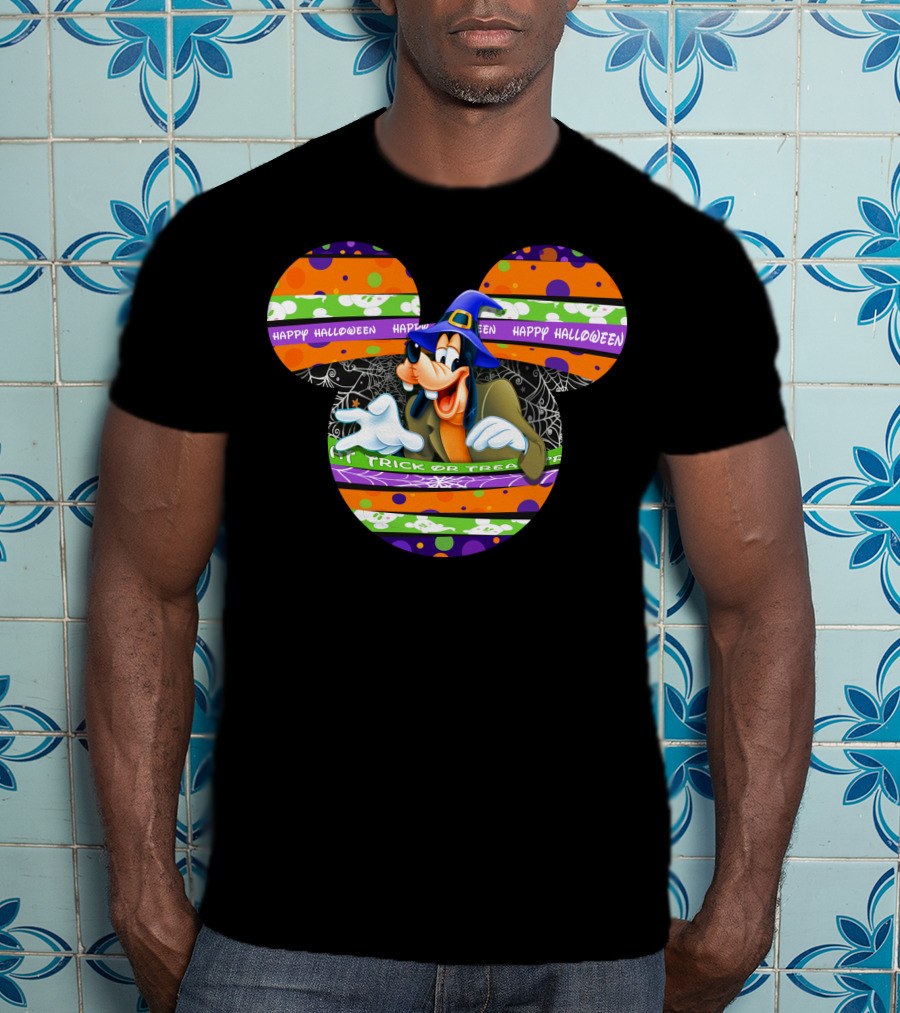 Goofy Happy Halloween Trick Or Treat Mickey Hat T-Shirt