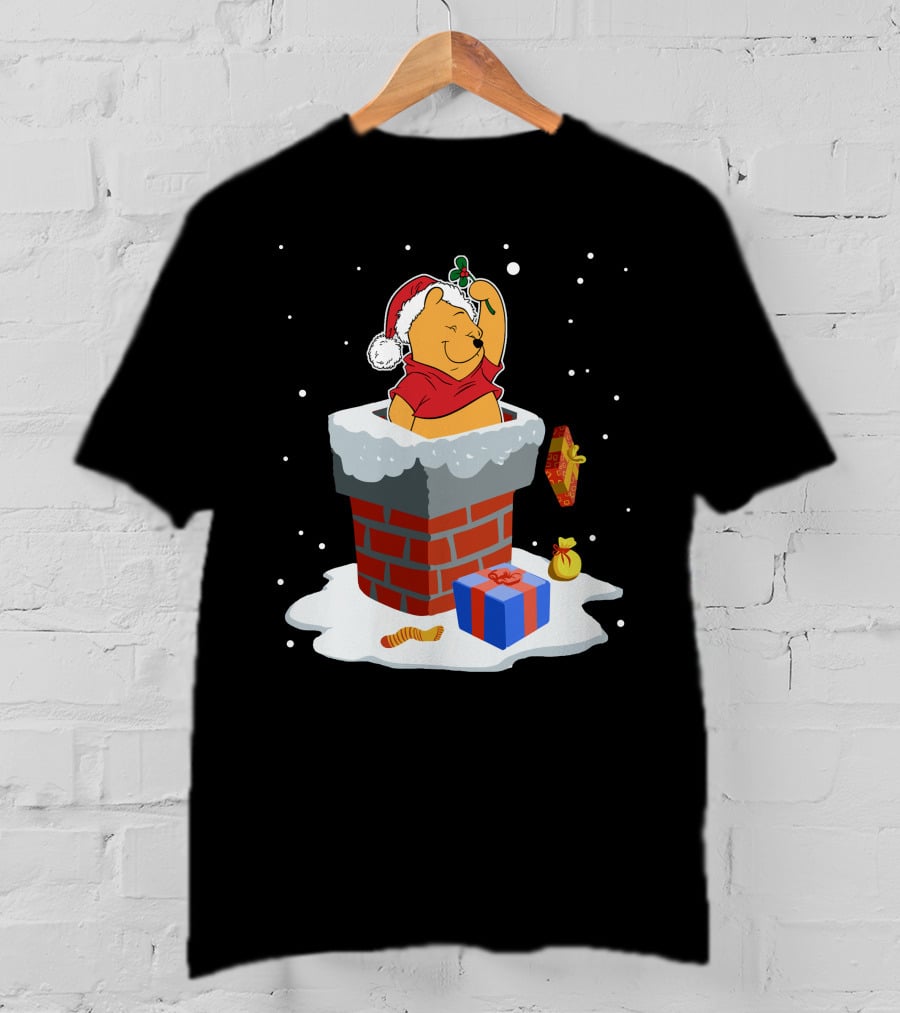 Winnie The Pooh Christmas Santa Chimney Holiday Mistletoe Snow Gifts T-Shirt