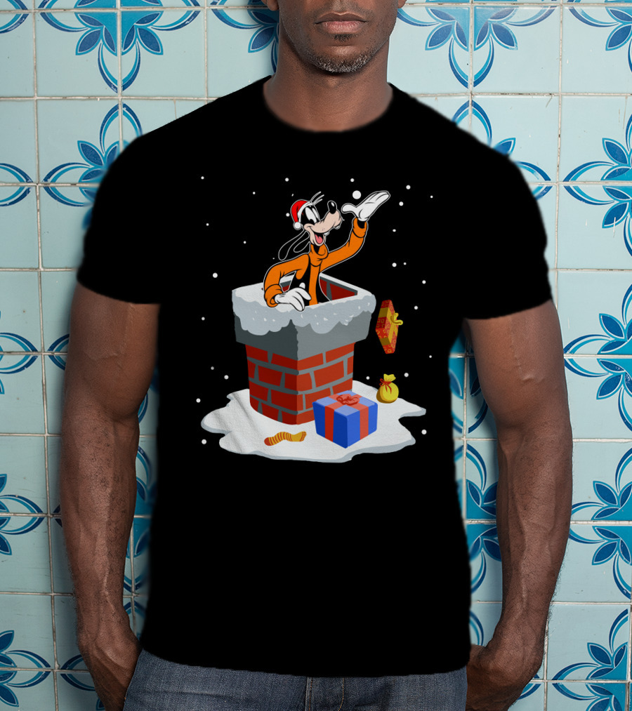 Goofy Santa Chimney Christmas Presents Snow T-Shirt