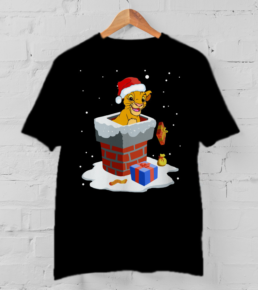 Simba In Santa Hat Popping Out Of Chimney With Christmas Gifts T-Shirt