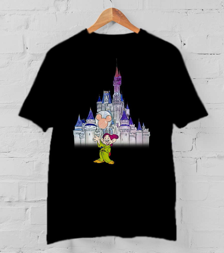Dopey At Disney Castle With Mickey Balloon T-Shirt