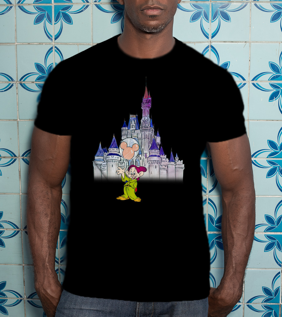 Dopey At Disney Castle With Mickey Balloon T-Shirt