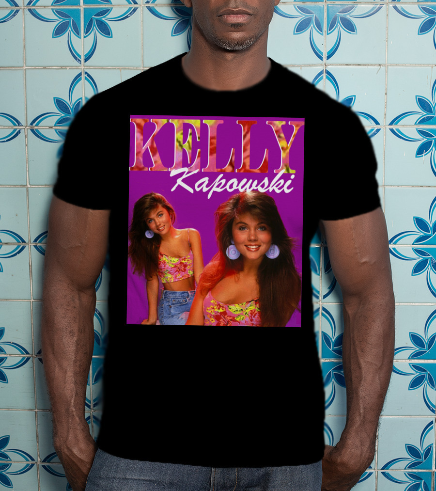 Kelly Kapowski Saved By The Bell 90s Iconic Style Retro Vibes T-Shirt