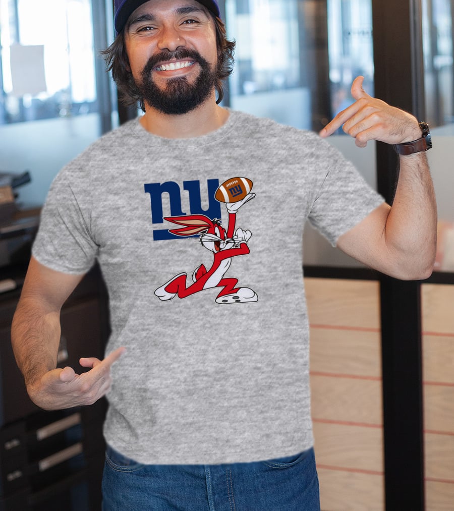 New York Giants Bugs Bunny Football T-Shirt