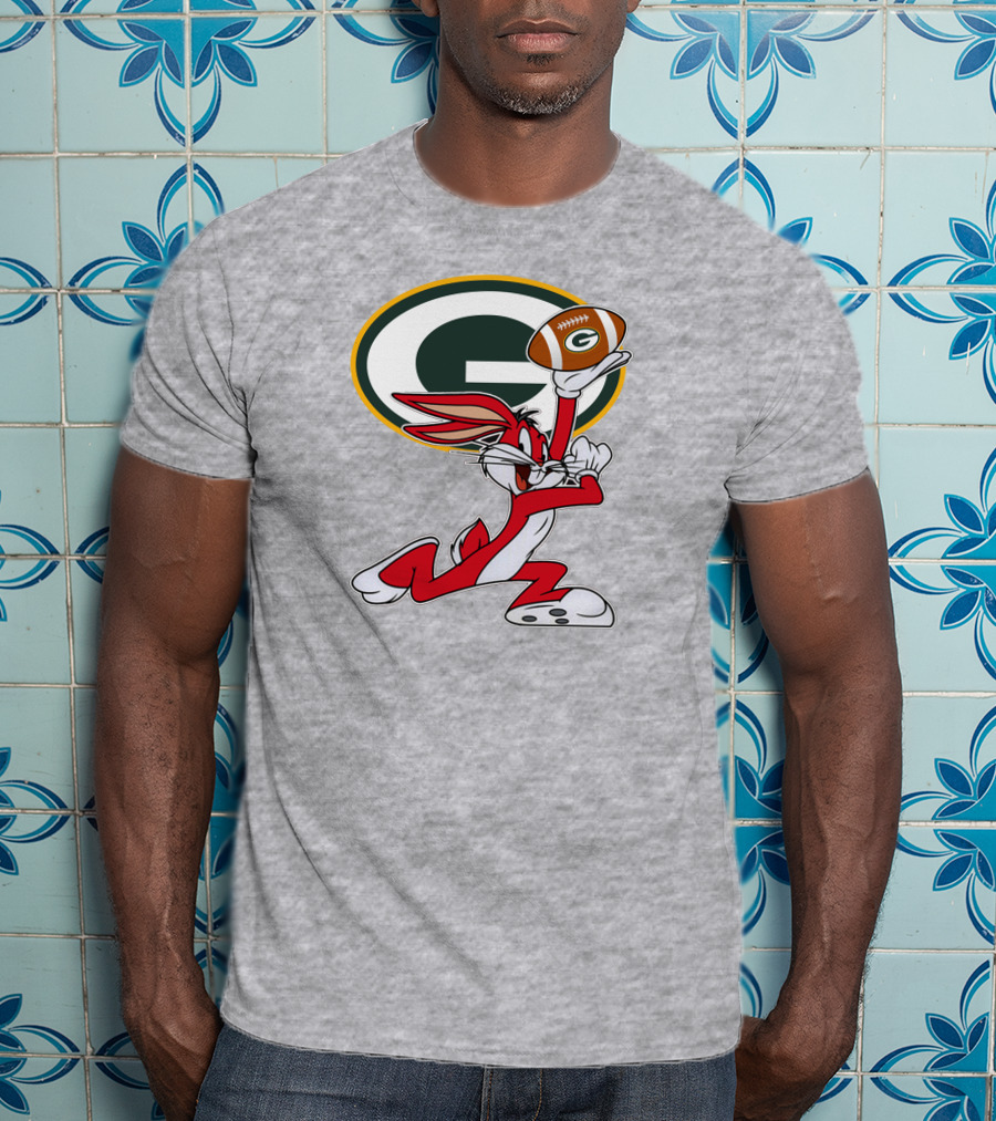 Green Bay Packers Bugs Bunny Holding Football T-Shirt